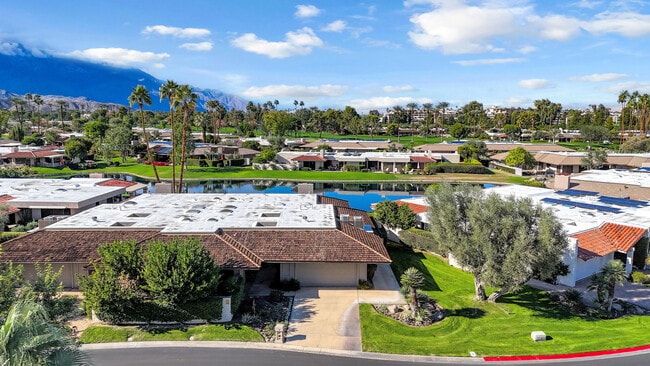 Photo - 10 Colgate Dr