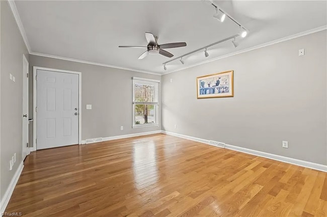 Photo - 1629 Ardsley St