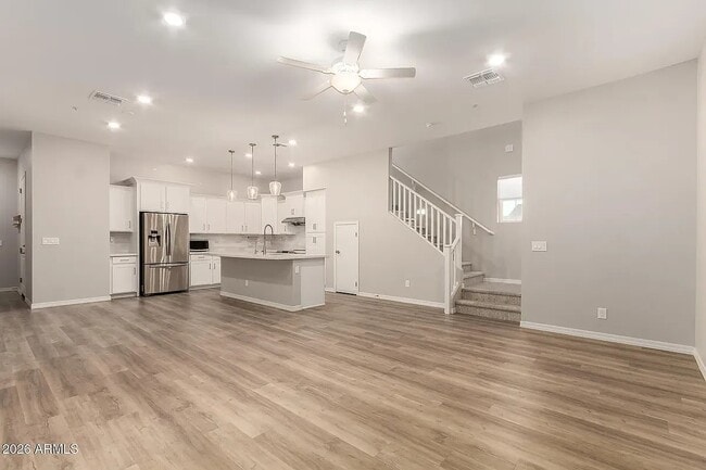 Photo - 1476 E Shannon St