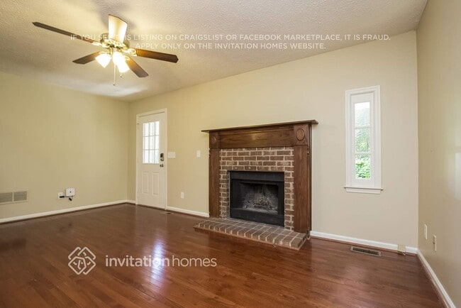 Photo - 3808 Mountain View Rd NW