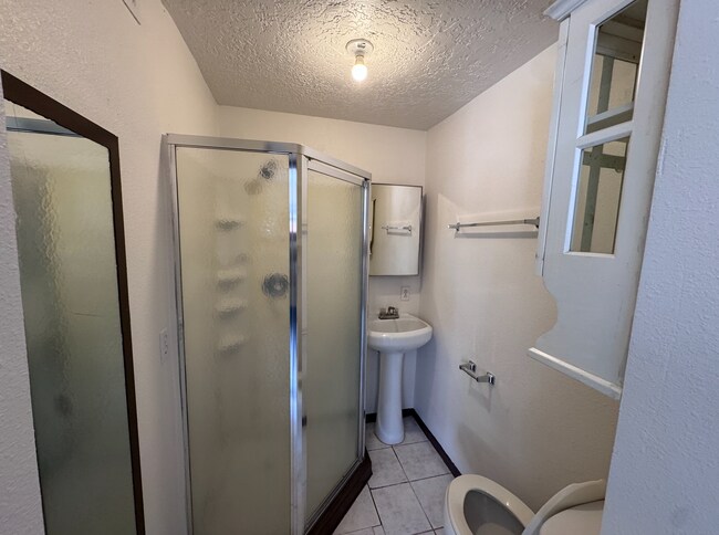 Photo - 240 Wheeler Ave SE Unidad A