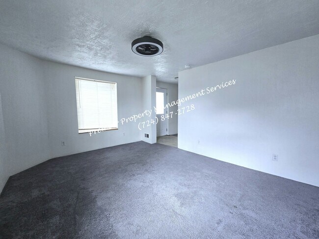 Photo - 455 E Jefferson St