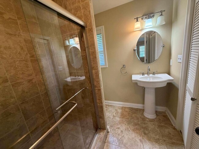 1309 Craig Rd