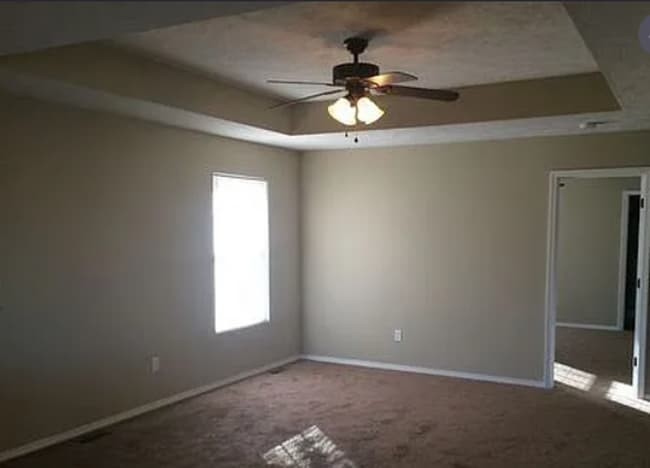 Photo - 3 Bed, 2Bath, 2 Car Garage, with Fenced in Yard!!