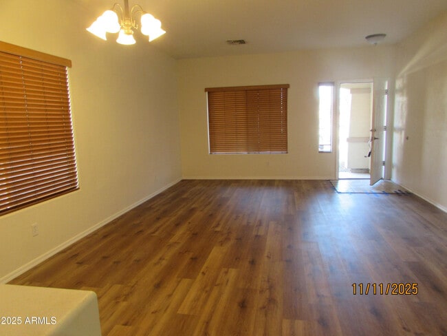 Photo - 102 N 118th Ave