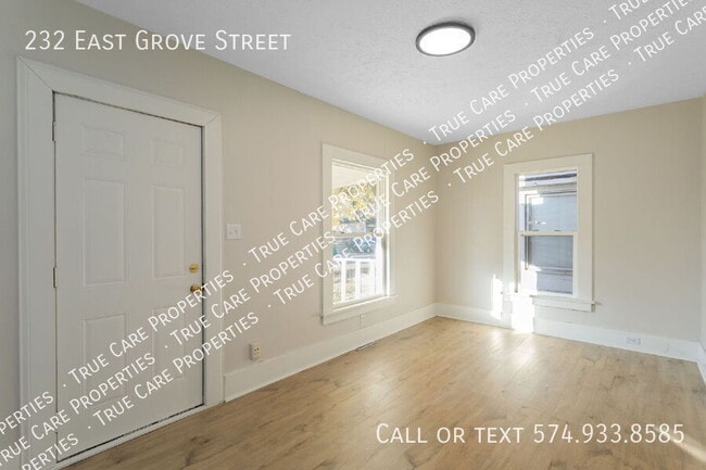 Photo - 232 E Grove St
