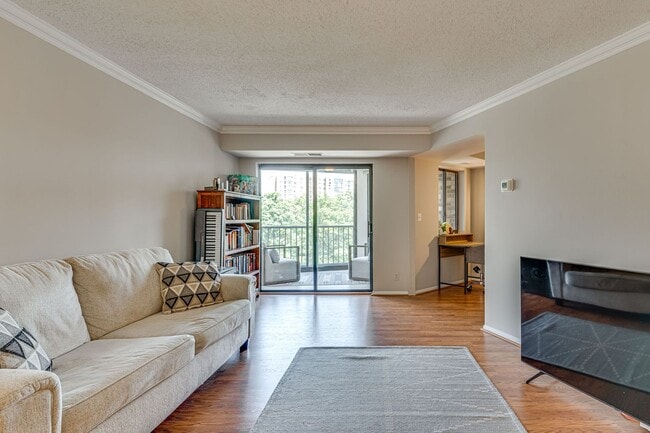 Photo - 1 Bedroom Condo in Building with Amenities!