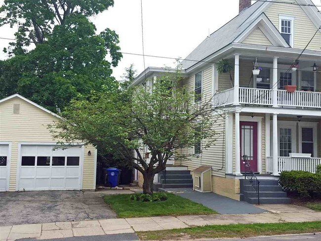 Photo - 482 Milton St