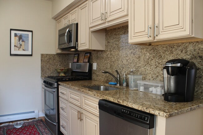 Photo - 2 Spring St Unit A