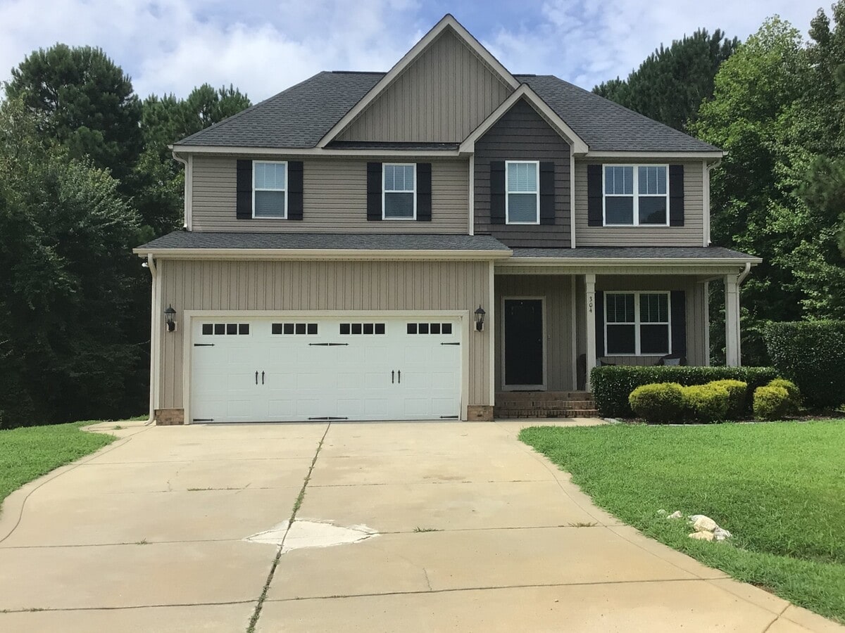 Photo - 304 Red Wood Rd