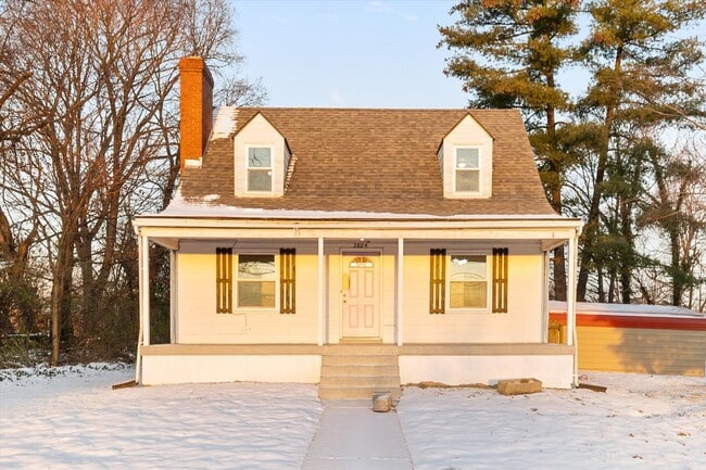 Building Photo - Charming Updated Home in the Heart of Jeffersontown