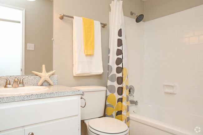 2BD, Bathroom - Watermark at Baytown