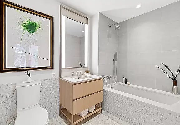 Photo - 500 W 45th St Unit 227