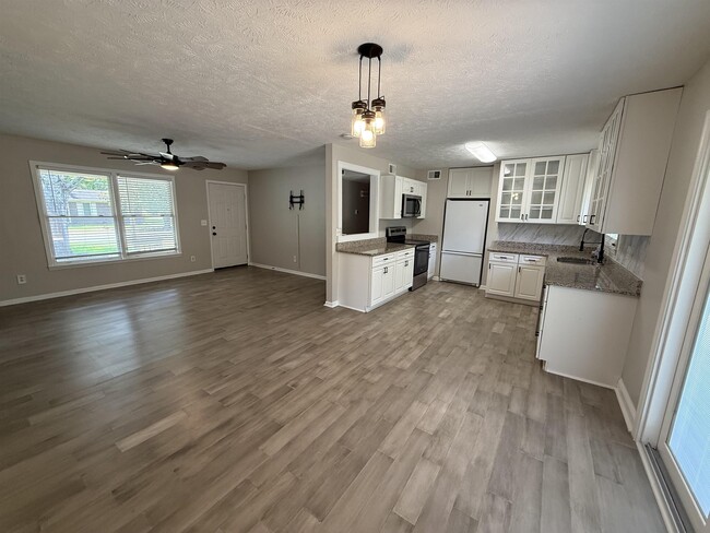 Photo - 615 Burcale Rd Cir