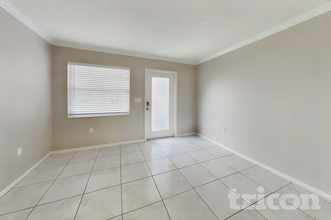 Photo - 8105 Longbay Blvd