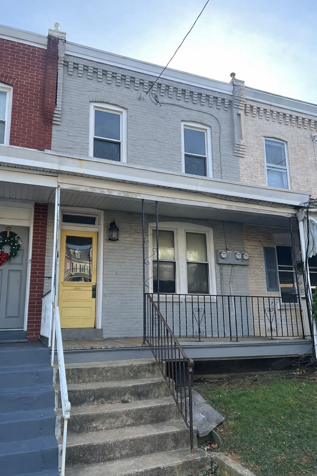 Building Photo - 218 E Liberty St Unit Apt. 2