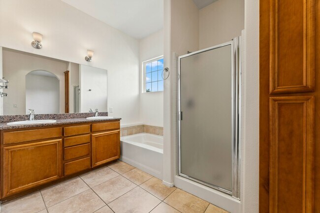 Photo - 1460 Patricia Ave Townhome