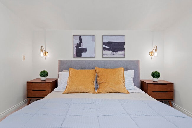 Photo - 2243 W Lake Sammamish Pkwy SE