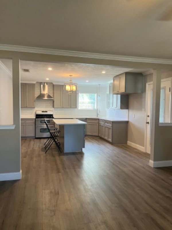 Photo - 1585 W Virginia St