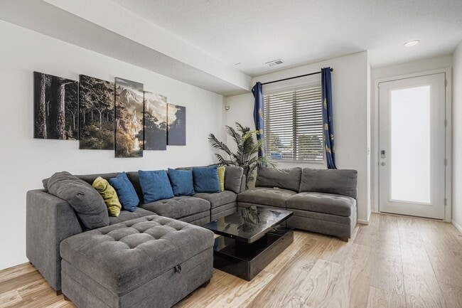 Photo - Beautiful Townhome- Great location off Tow...