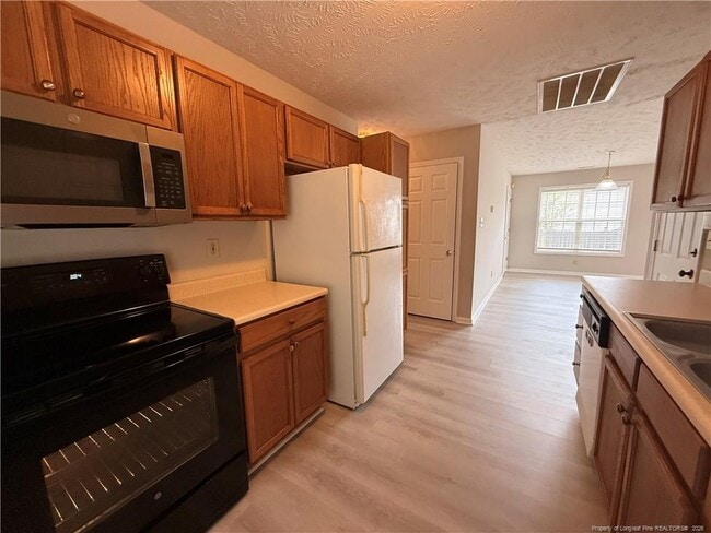 Photo - 105 Yasmine Dr