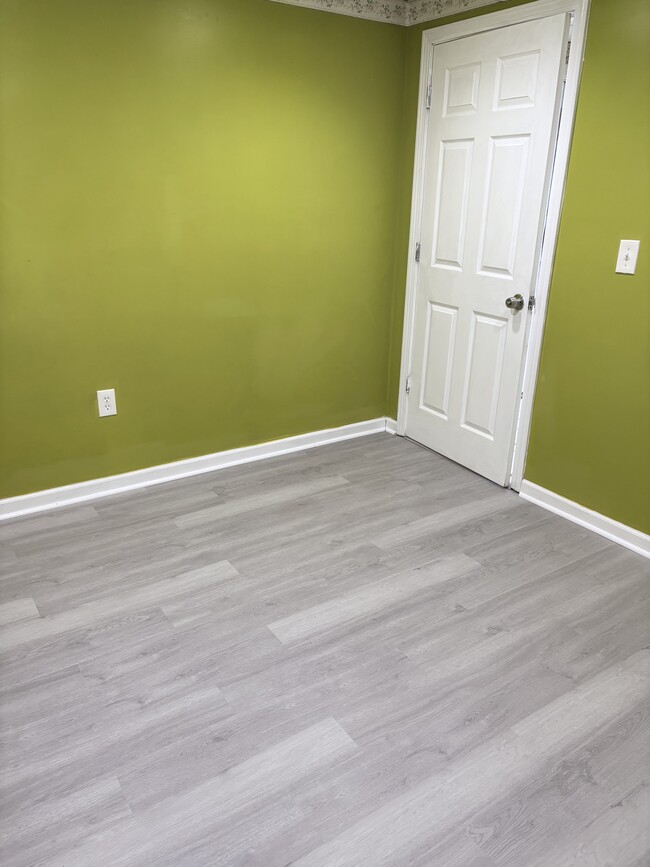 Photo - 50 Grand St Unit Lower Level