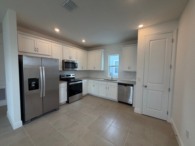 Photo - 9860 Peebles St Unit 1