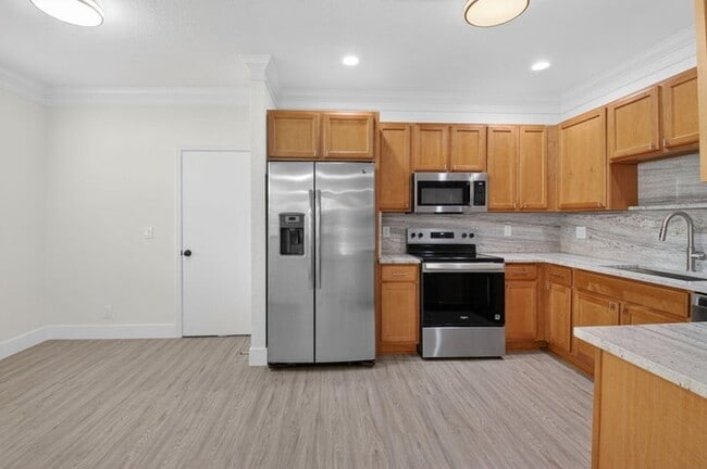 Photo - 4801 N Wickham Cir