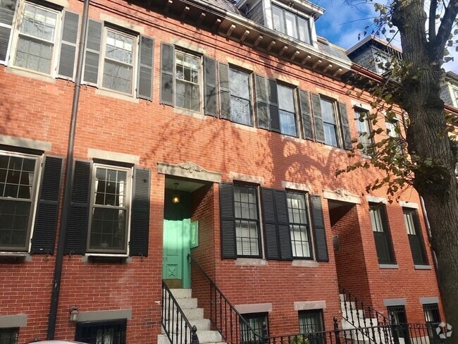 Building Photo - 55 Appleton St Unit 3 Rental
