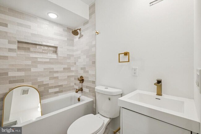 Photo - 5034 Florence Ave Unit 1