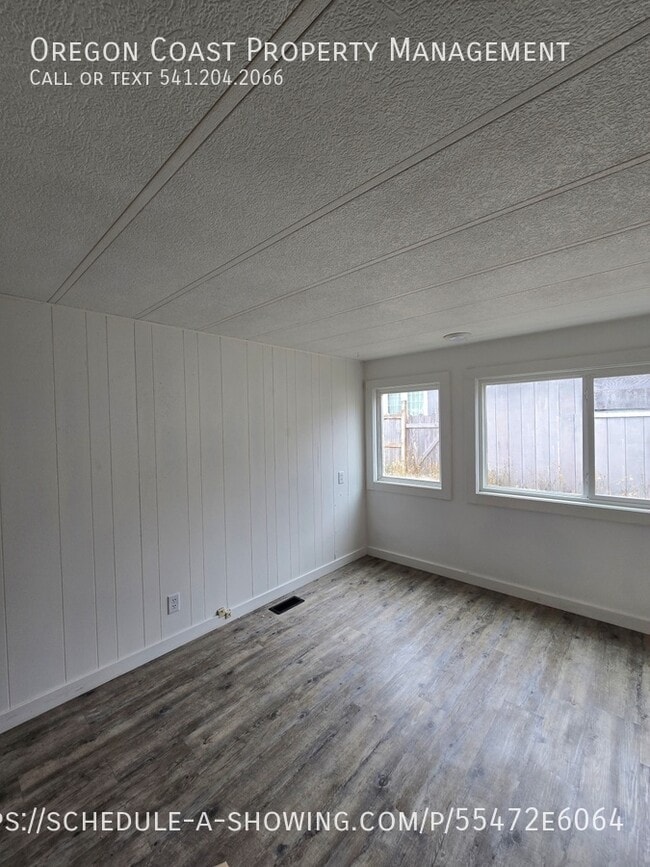 Photo - 963 S Grayling St