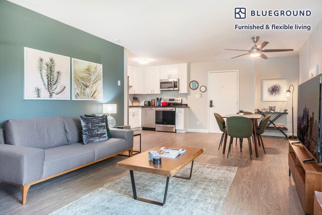 Photo - 870 Hilgard Ave Unidad FL1-ID54