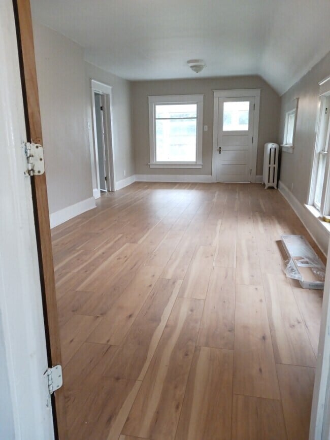 Photo - 5802 20th Ave Unit Upper