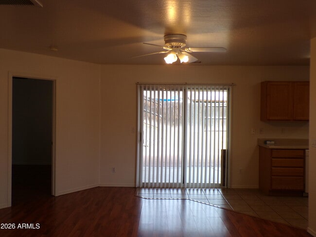 Photo - 610 S Azure Dr