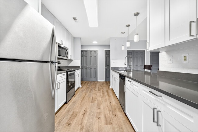 A2x2D Renovated - Wertland Square