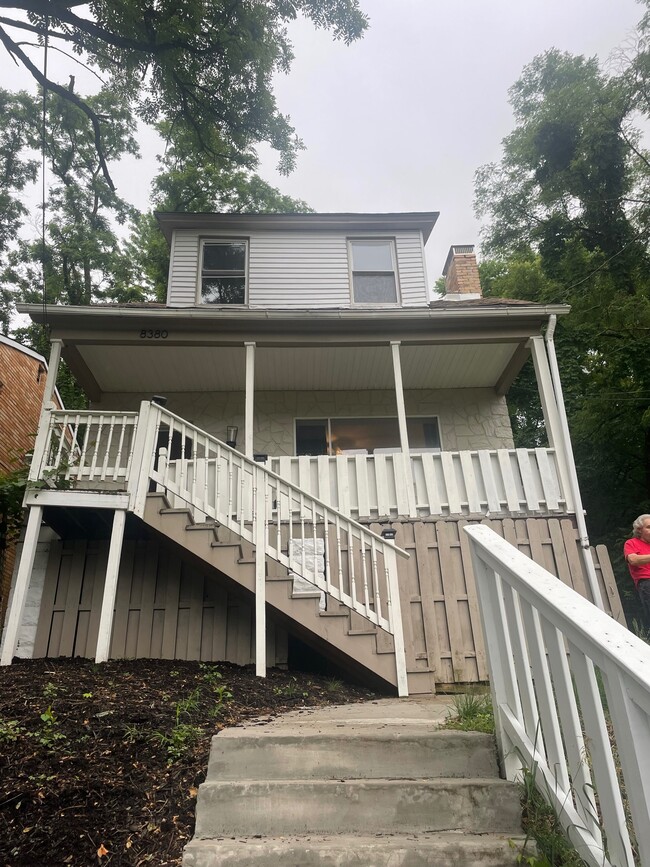 Building Photo - 8380 Vidette St Rental