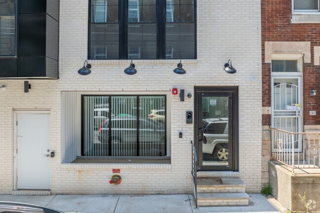 2304 N 9th St Philadelphia, PA 19133 - Viney House at Chelsey Commons