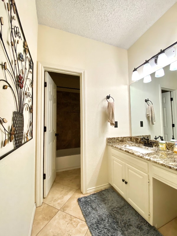 Photo - 1405 Ridgemoor Ln