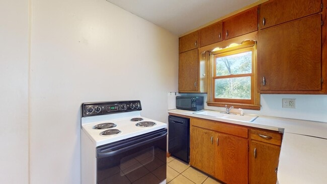 Photo - ISU Campus Area - Available August 1st