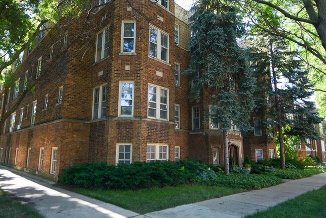 Building Photo - 4873 N Talman Ave Unit 3