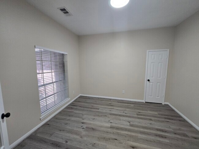 Photo - 1806 Laurel Bay Dr