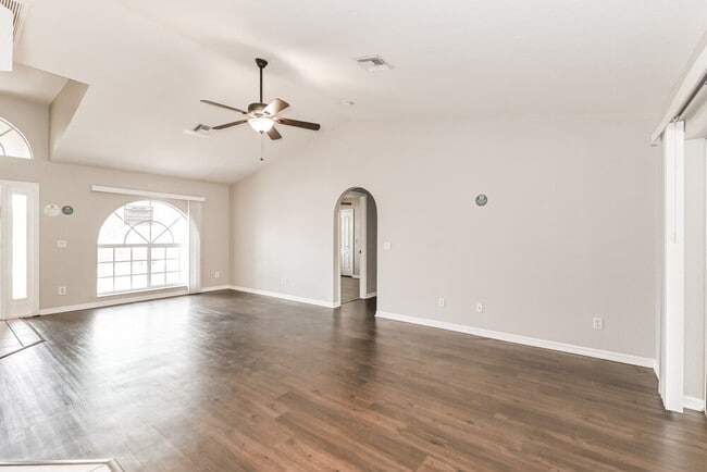 Photo - 1901 SW 26th Terrace