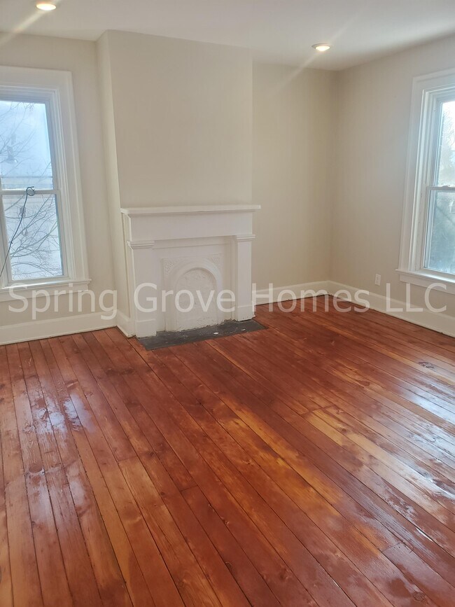 Photo - 710 Derby Ave