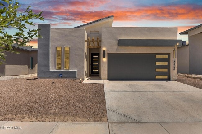 Building Photo - 7424 Rio Rimac Dr