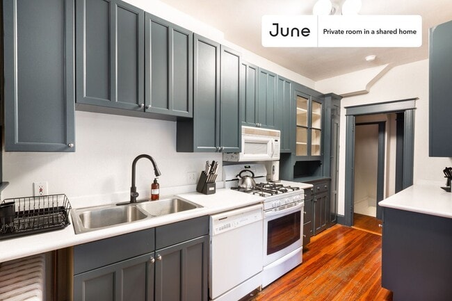 Photo - Room in Shared 5 bed/2 bath home Unit D