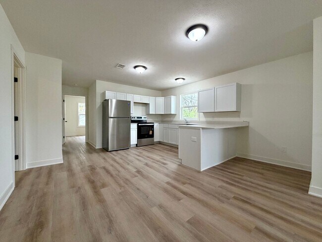 Photo - 313 Orchard Ave