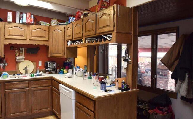 Photo - 1900 34th St