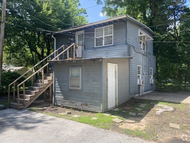 Building Photo - 474 Elm Ave Rental