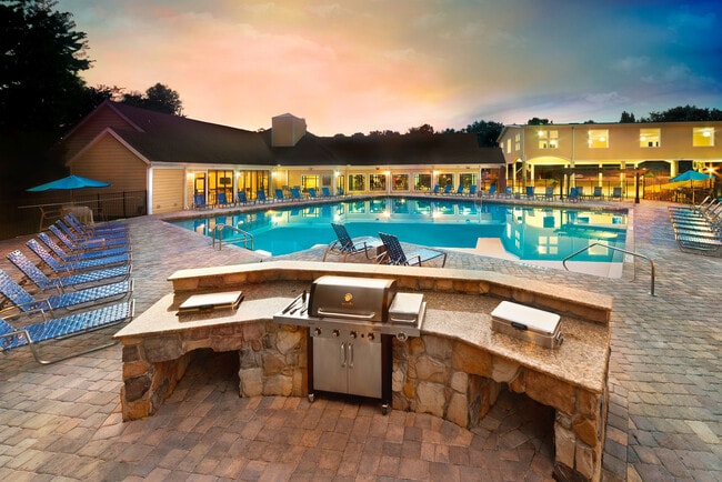 Building Photo - The Crossing at Santa Fe