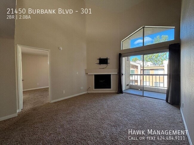 Photo - 21450 Burbank Blvd